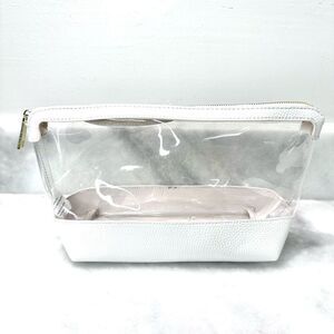 NWT Laundry By Shelli Segal Vegan Leather Trim Waterproof Cosmetic Bag White OS